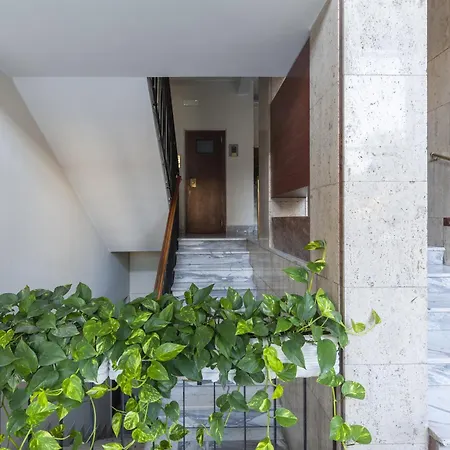 Appartement Hostly-libia Light Lodge-10min Metro To Colosseum Rome