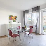Hostly-libia Light Lodge-10min Metro To Colosseum Apartment