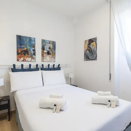 Hostly-libia Light Lodge-10min Metro To Colosseum Apartament