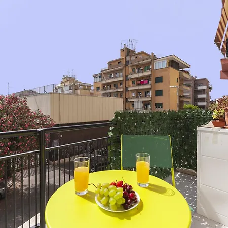 Hostly-libia Light Lodge-10min Metro To Colosseum Apartament *